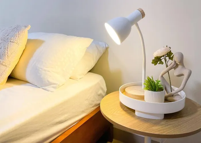 Cozy Bgc Near Uptown Mall & Hyatt #ournw24l Holiday home Manila